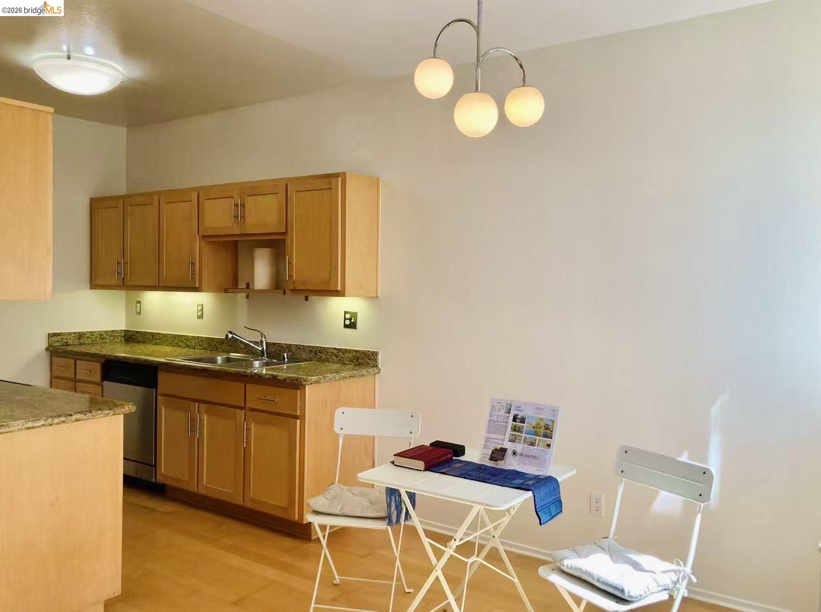 Detail Gallery Image 10 of 30 For 79 Marina Lakes Dr, Richmond,  CA 94804 - 1 Beds | 1 Baths