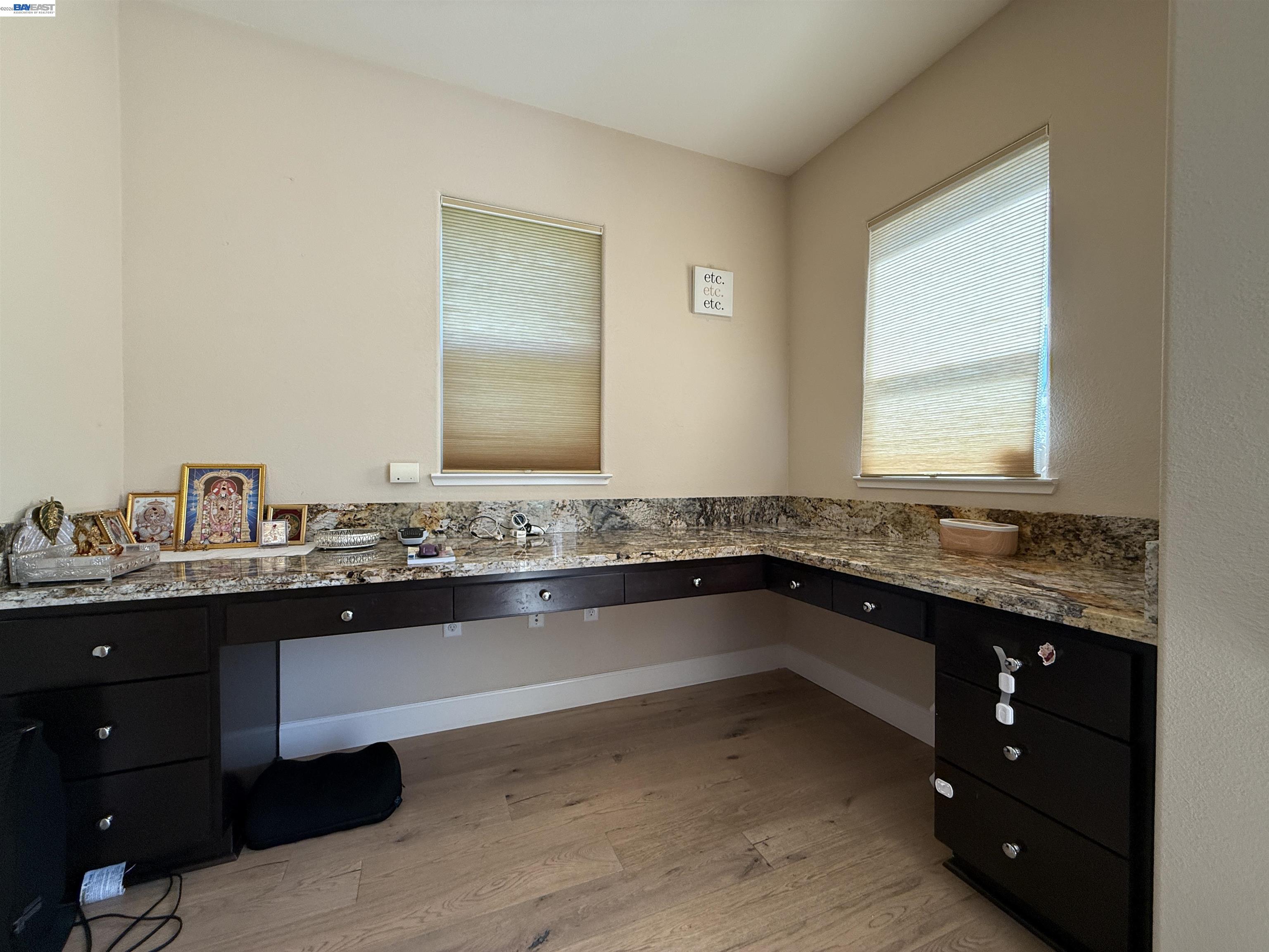 Detail Gallery Image 8 of 45 For 7826 Kelly Canyon Pl, Dublin,  CA 94568 - 5 Beds | 3/1 Baths