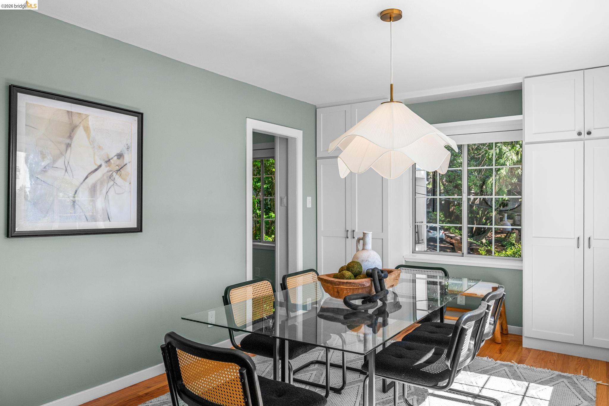 Detail Gallery Image 12 of 49 For 765 San Diego Rd, Berkeley,  CA 94707-2025 - 4 Beds | 4 Baths