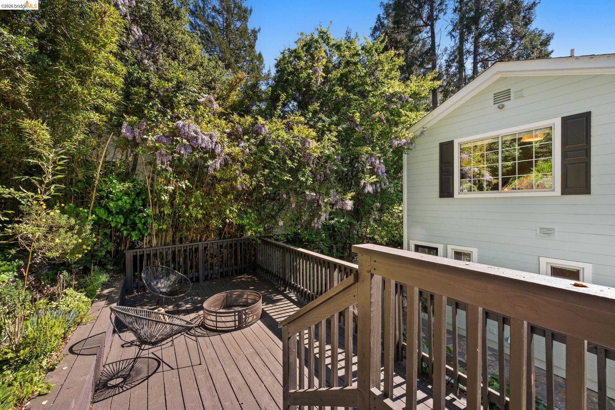 Detail Gallery Image 39 of 49 For 765 San Diego Rd, Berkeley,  CA 94707-2025 - 4 Beds | 4 Baths