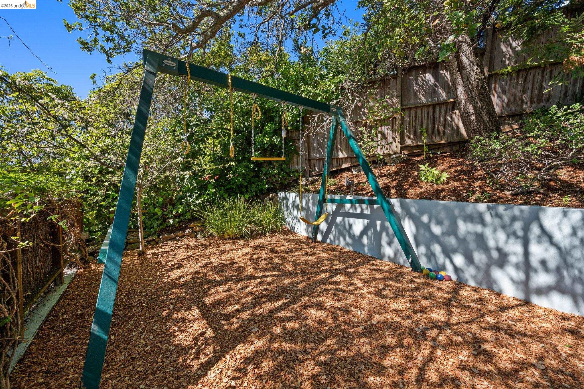 Detail Gallery Image 40 of 49 For 765 San Diego Rd, Berkeley,  CA 94707-2025 - 4 Beds | 4 Baths