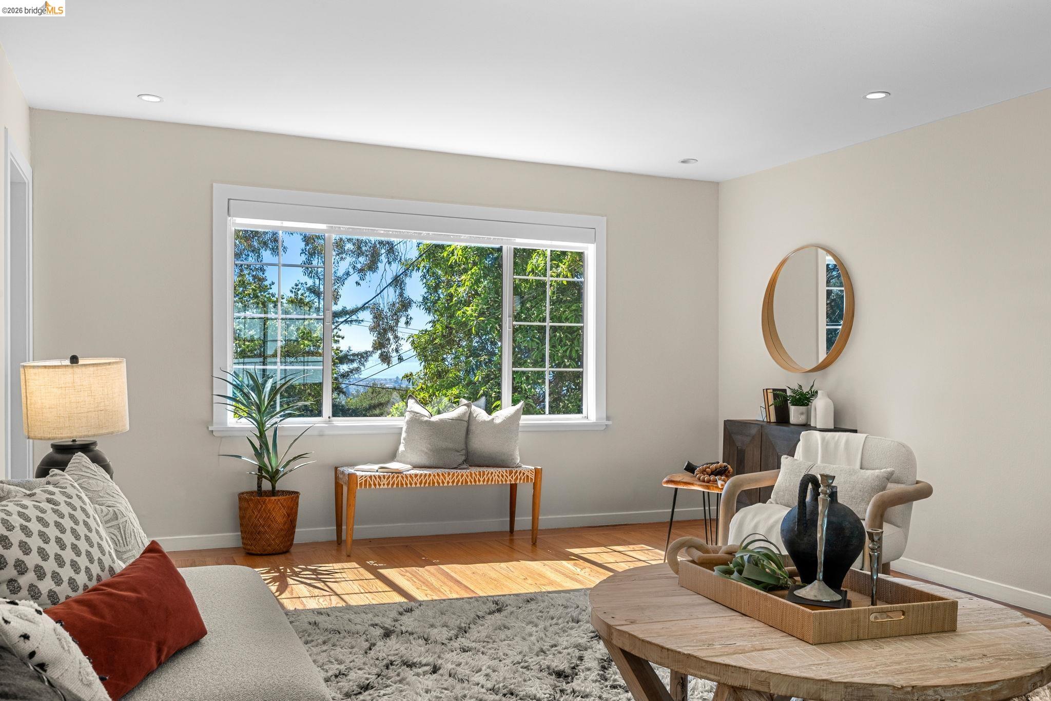 Detail Gallery Image 6 of 49 For 765 San Diego Rd, Berkeley,  CA 94707-2025 - 4 Beds | 4 Baths