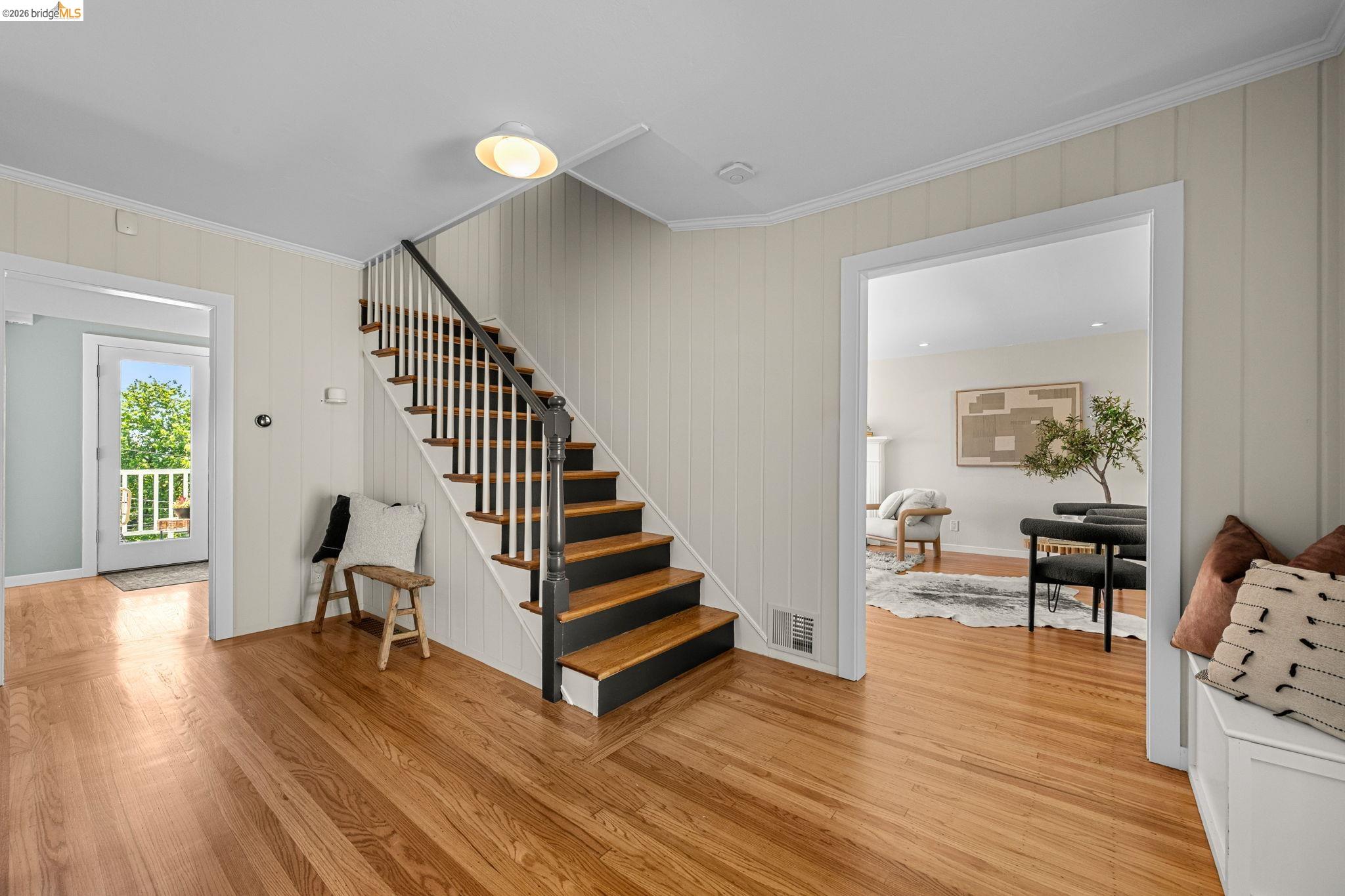 Detail Gallery Image 10 of 49 For 765 San Diego Rd, Berkeley,  CA 94707-2025 - 4 Beds | 4 Baths