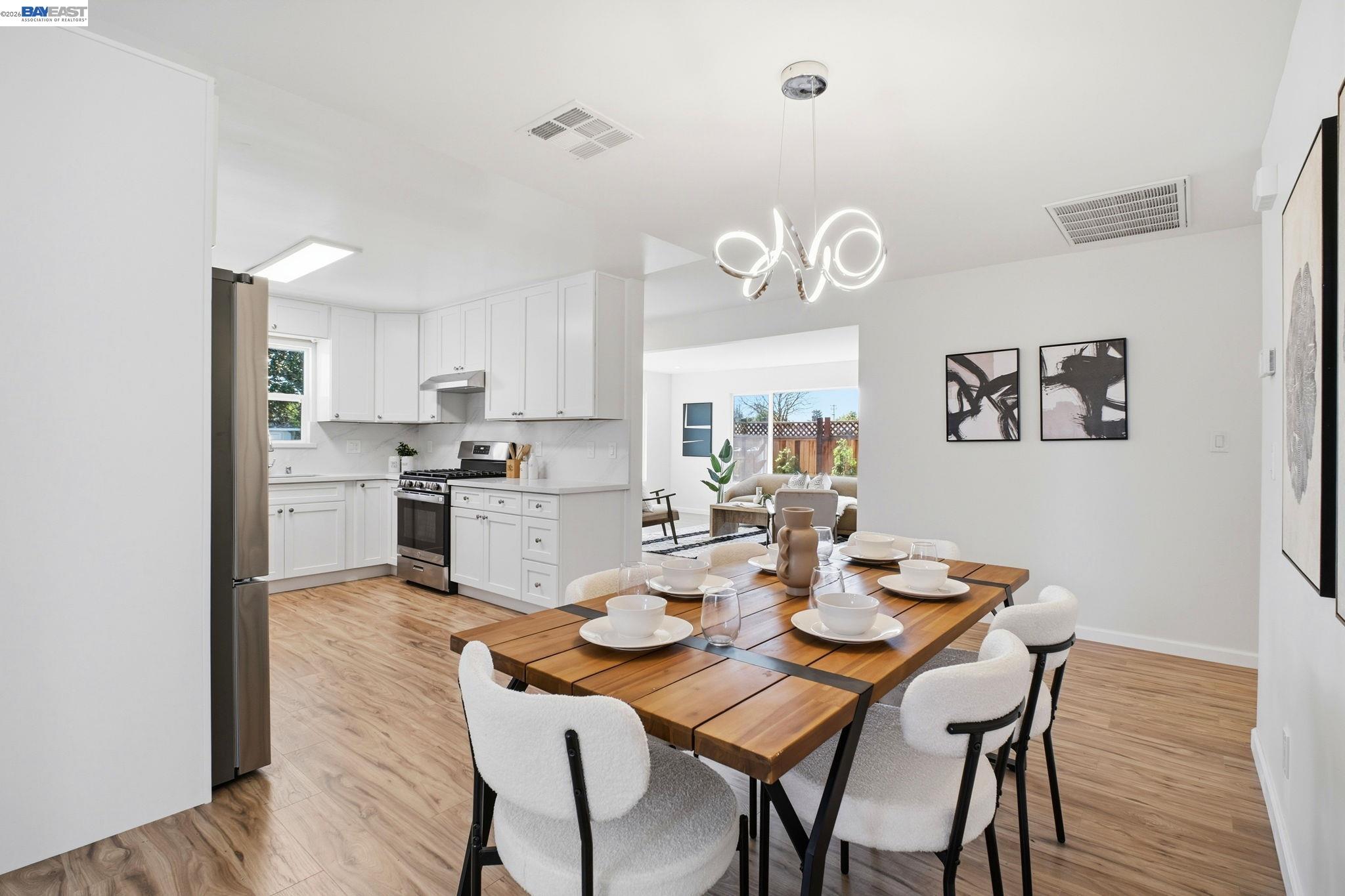 Detail Gallery Image 13 of 36 For 39676 Bruning St, Fremont,  CA 94538 - 4 Beds | 2 Baths