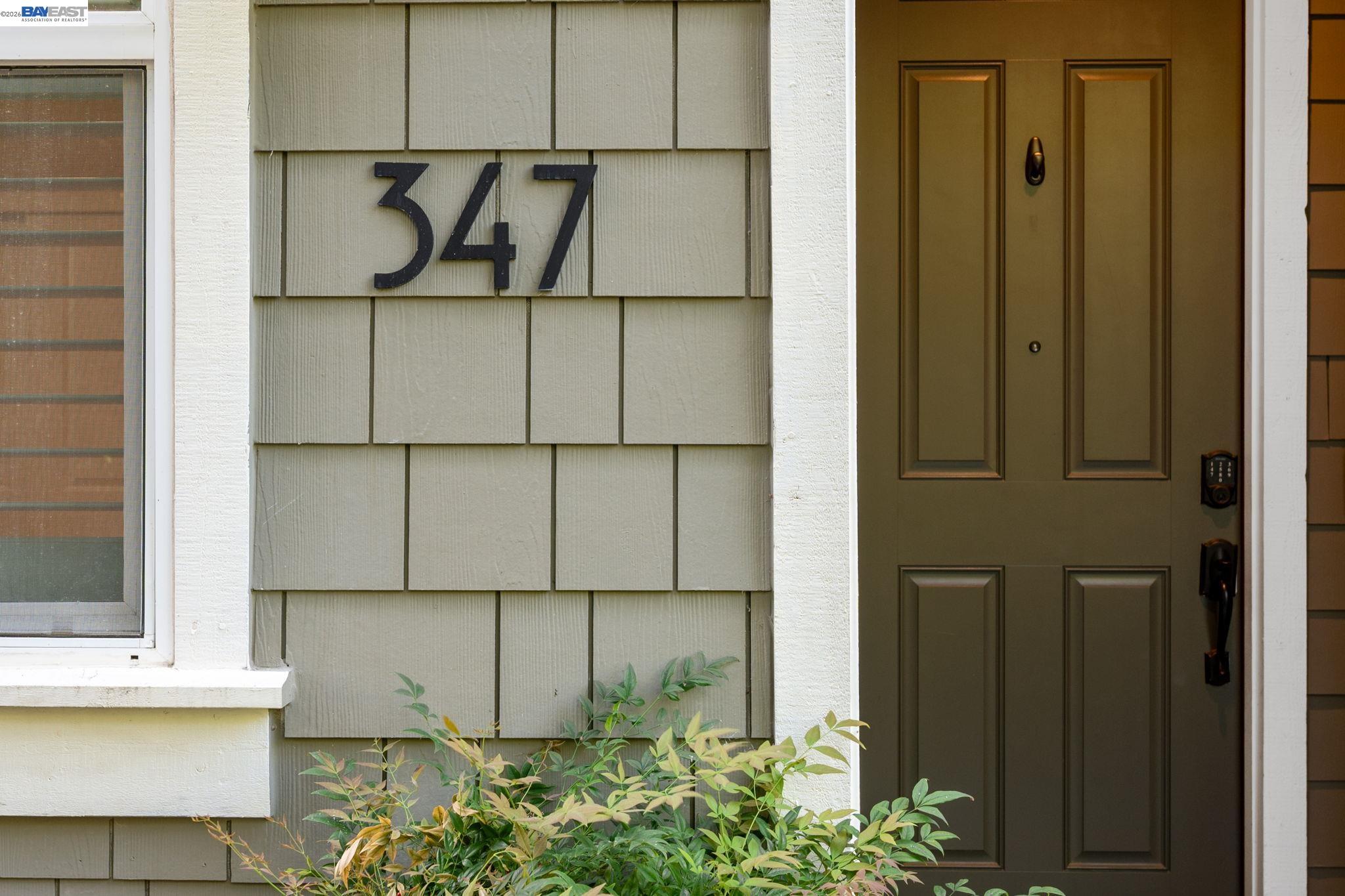 Detail Gallery Image 3 of 44 For 347 Skyforest Way, Scotts Valley,  CA 95066 - 4 Beds | 3/1 Baths
