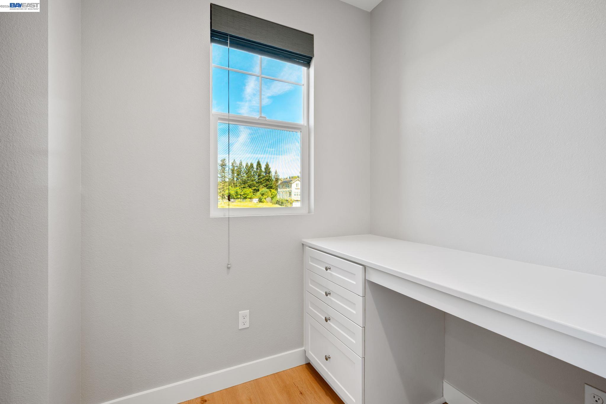 Detail Gallery Image 21 of 44 For 347 Skyforest Way, Scotts Valley,  CA 95066 - 4 Beds | 3/1 Baths