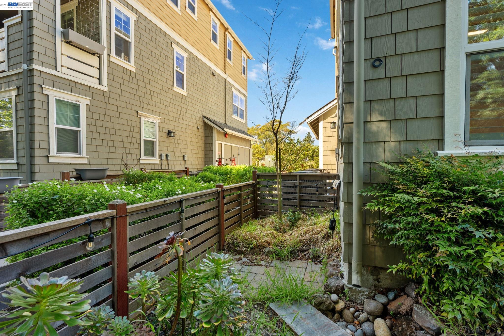 Detail Gallery Image 37 of 44 For 347 Skyforest Way, Scotts Valley,  CA 95066 - 4 Beds | 3/1 Baths