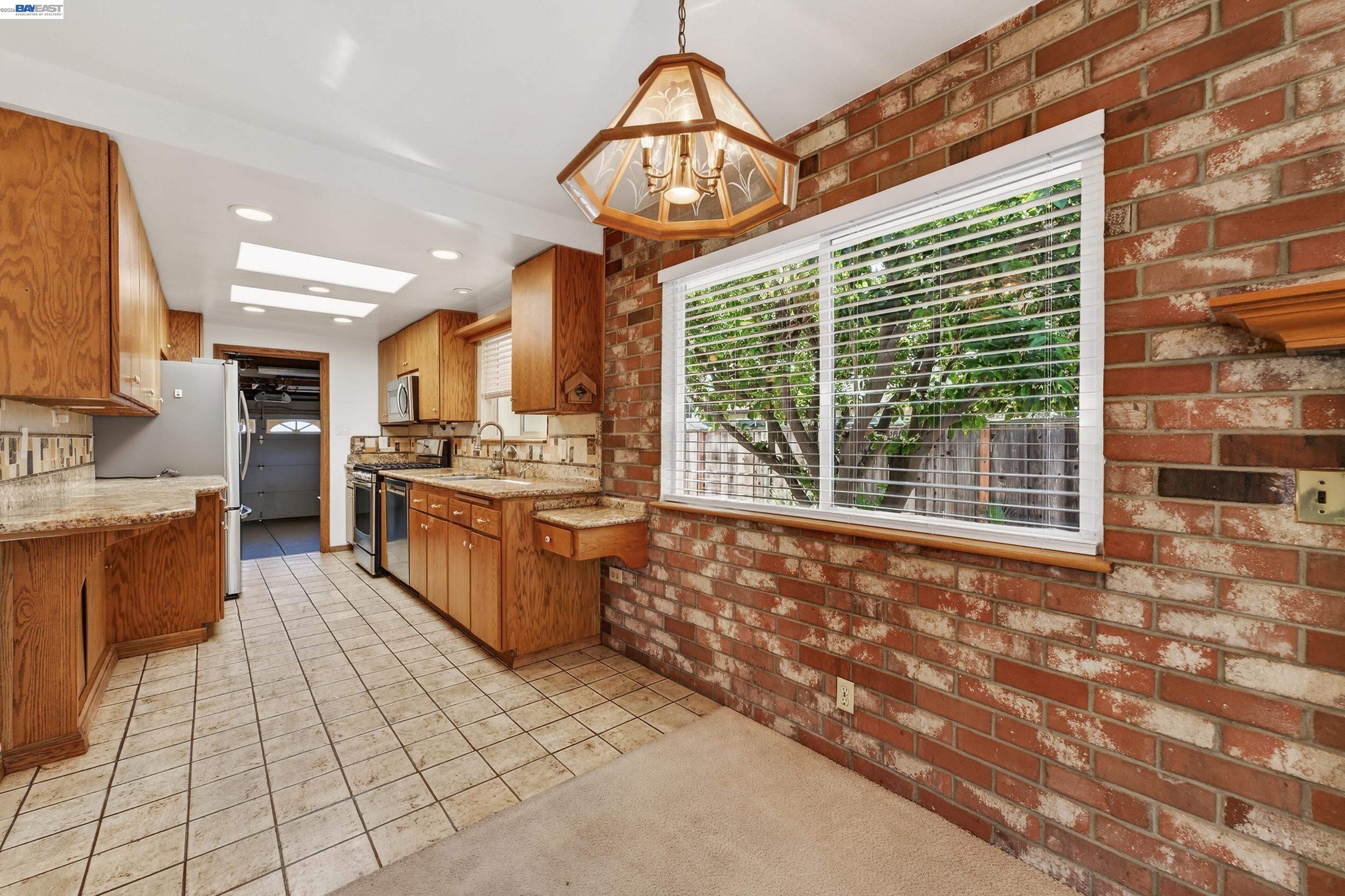 Detail Gallery Image 14 of 53 For 1450 Kolln St, Pleasanton,  CA 94566 - 4 Beds | 2 Baths