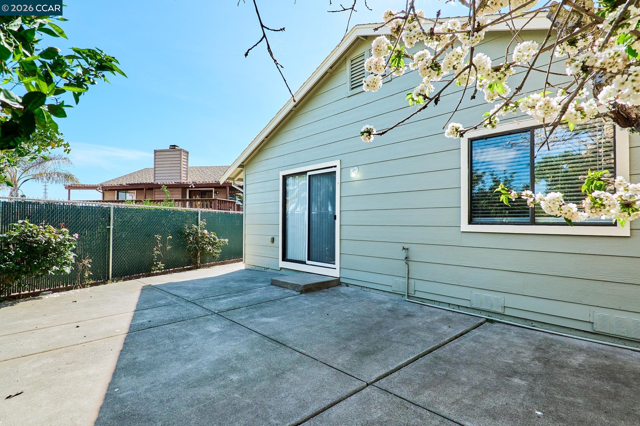 Detail Gallery Image 25 of 27 For 449 Topsail Dr, Vallejo,  CA 94591 - 4 Beds | 2 Baths