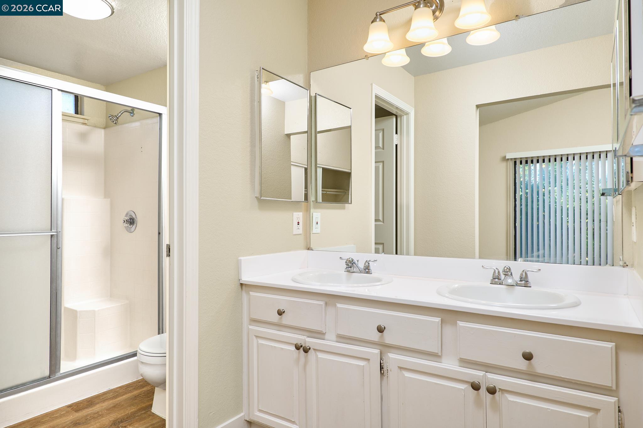 Detail Gallery Image 6 of 27 For 449 Topsail Dr, Vallejo,  CA 94591 - 4 Beds | 2 Baths