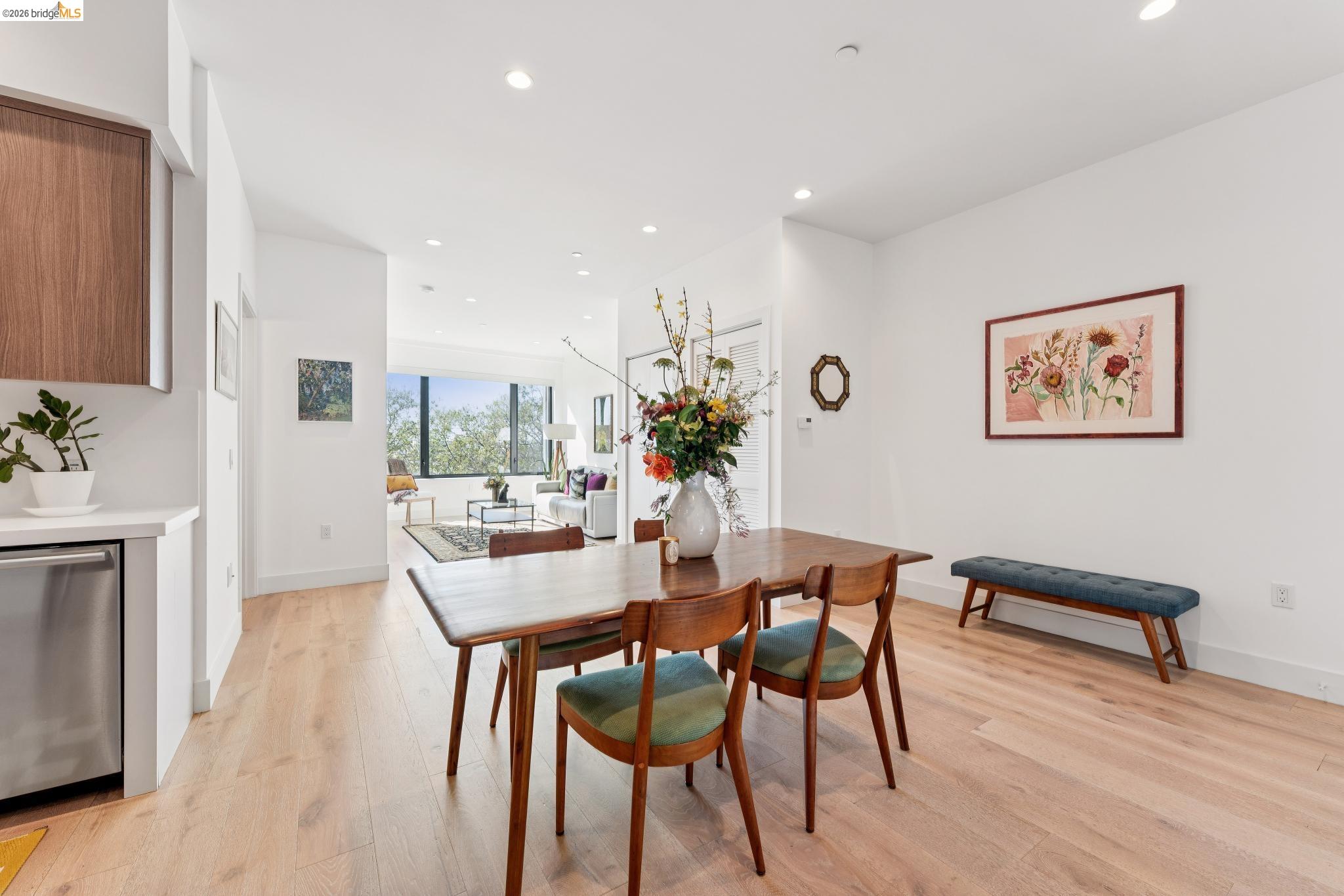 Photo #3: 41127708 Listing: Photo #3