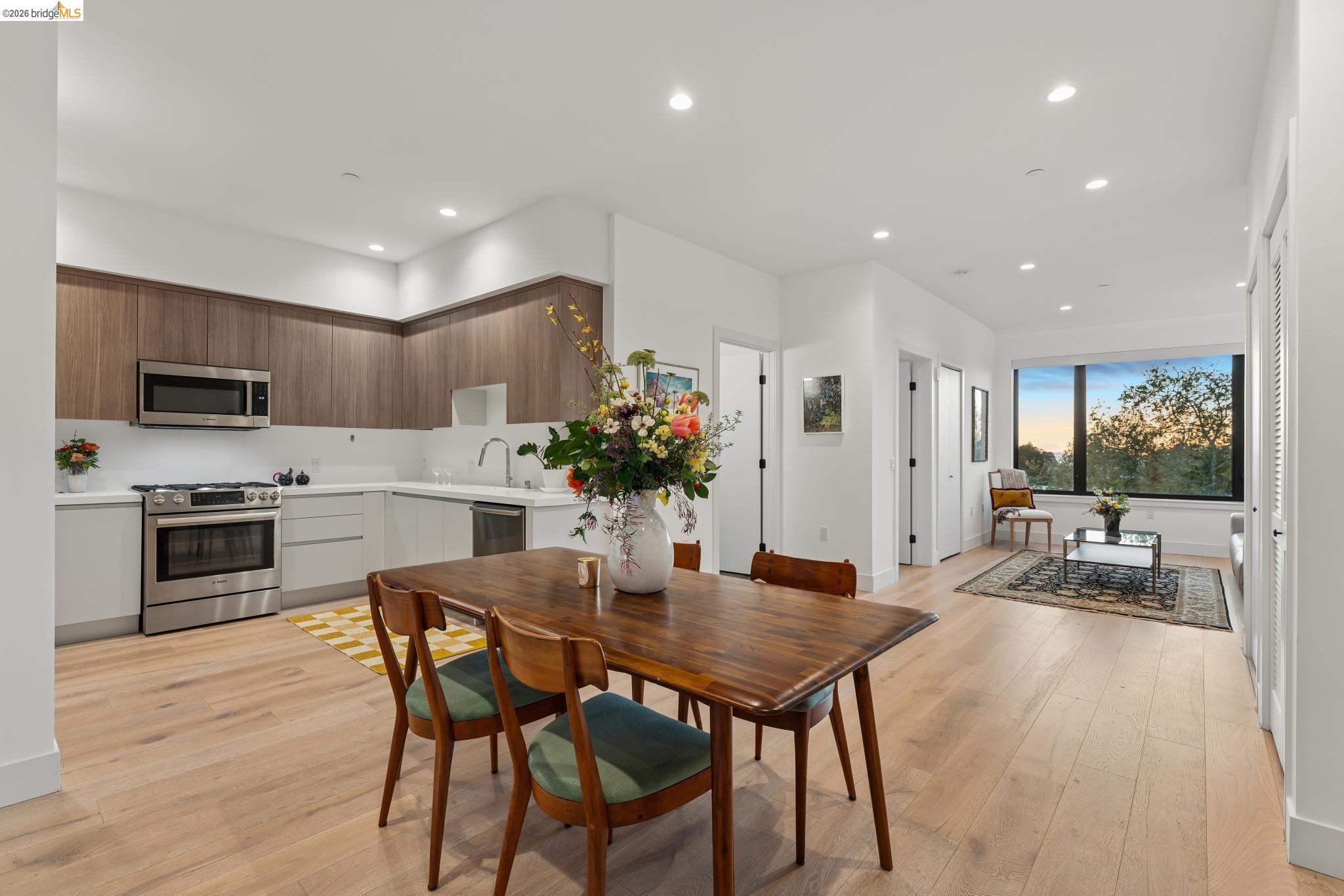 Photo #4: 41127708 Listing: Photo #4