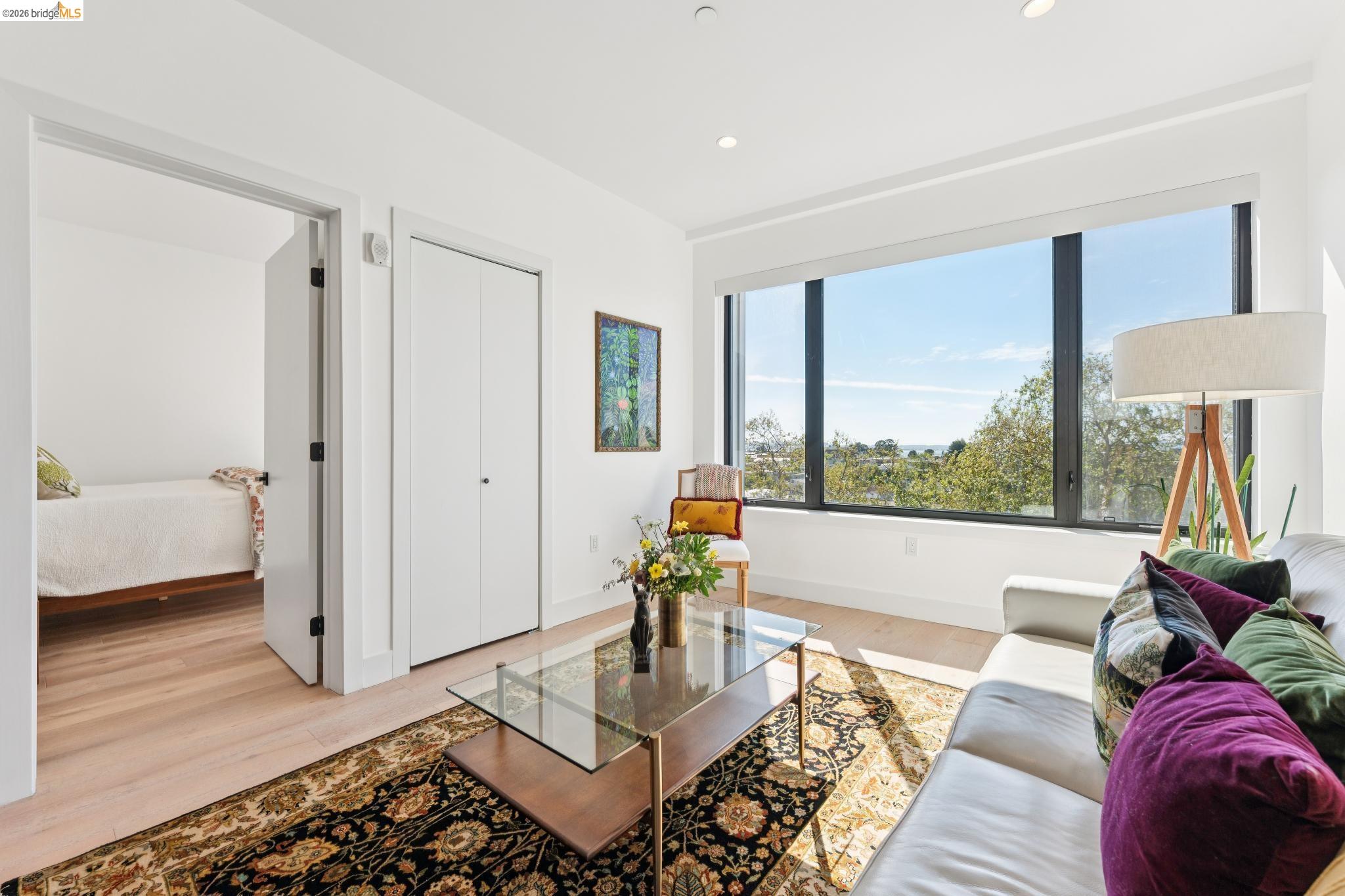 Photo #6: 41127708 Listing: Photo #6