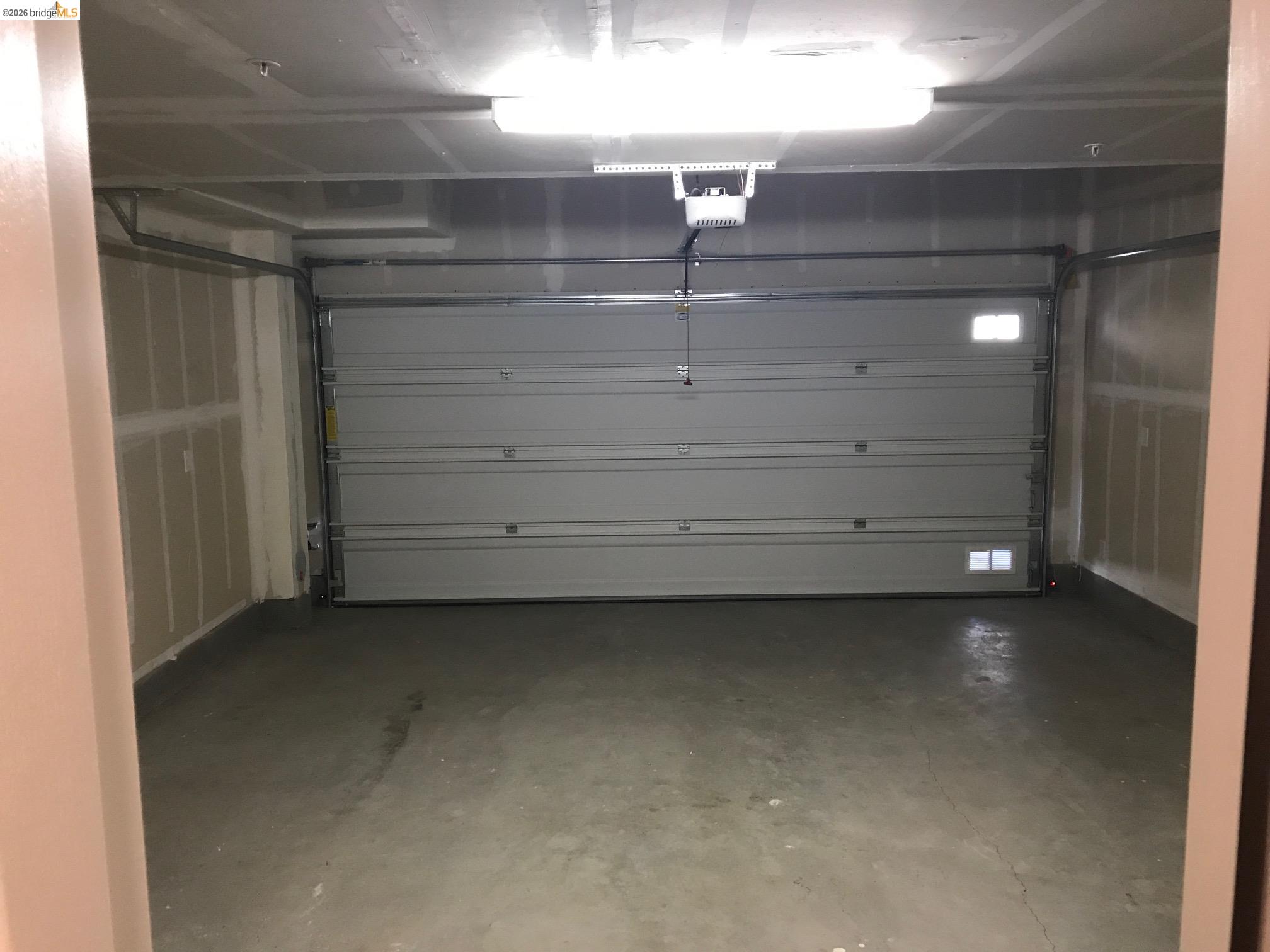 Photo #26: 41127709 Listing: Photo #26