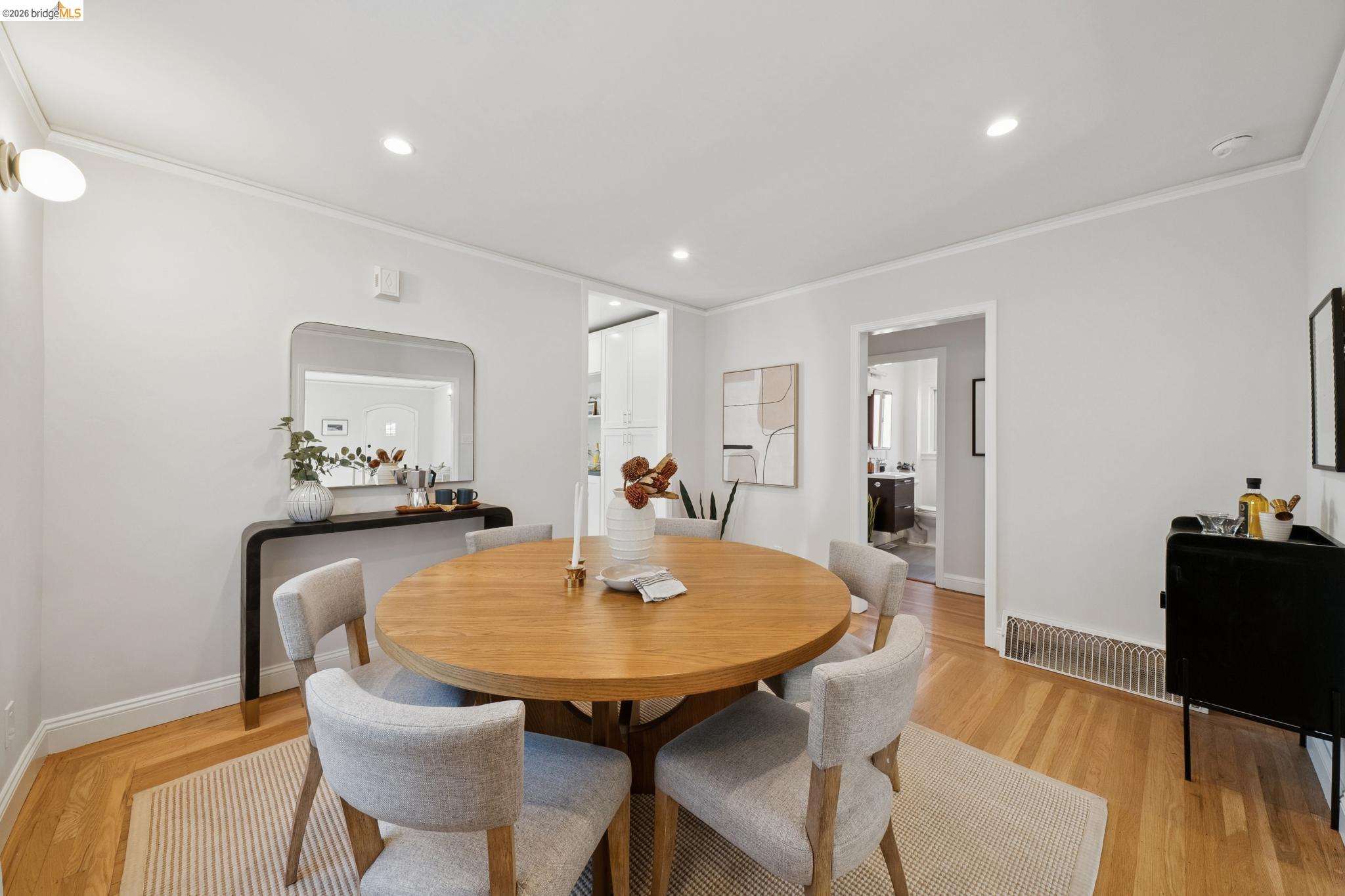 Detail Gallery Image 24 of 59 For 1114 Talbot Ave., Albany,  CA 94706 - 3 Beds | 2 Baths