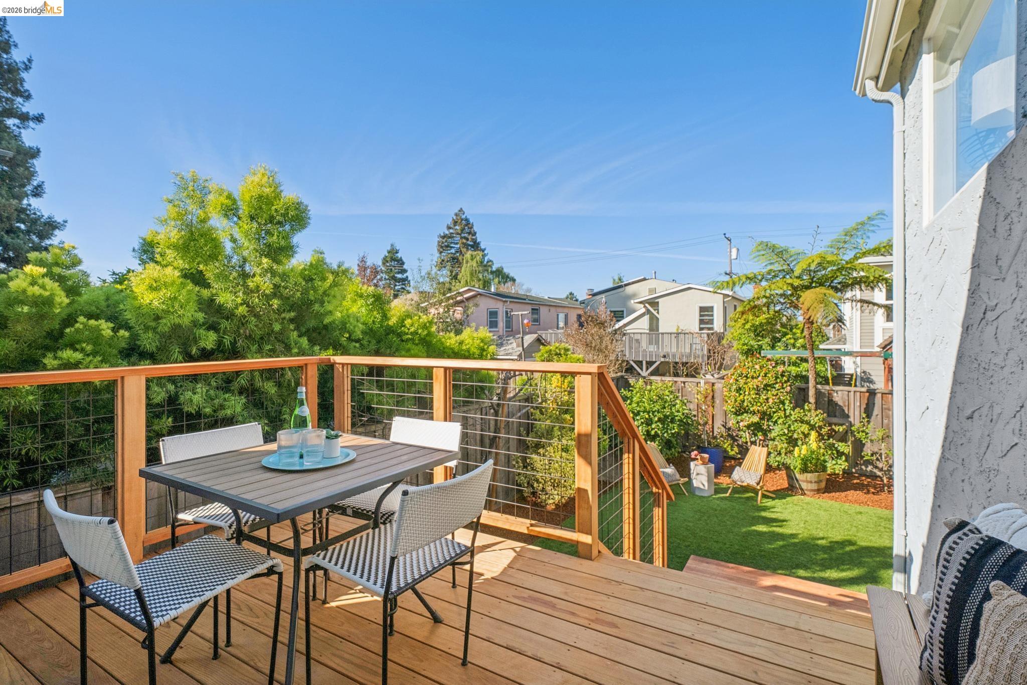 Detail Gallery Image 50 of 59 For 1114 Talbot Ave., Albany,  CA 94706 - 3 Beds | 2 Baths