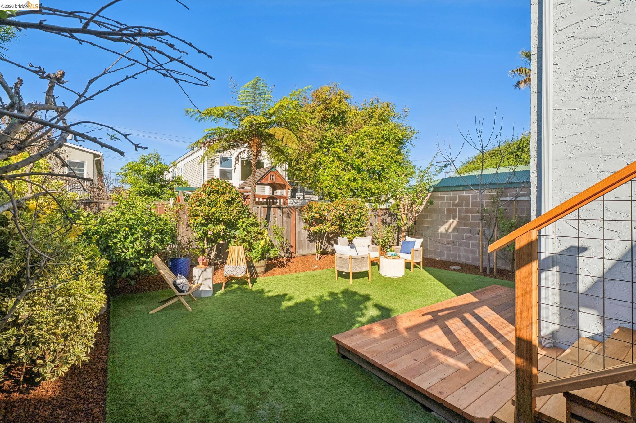 Detail Gallery Image 53 of 59 For 1114 Talbot Ave., Albany,  CA 94706 - 3 Beds | 2 Baths