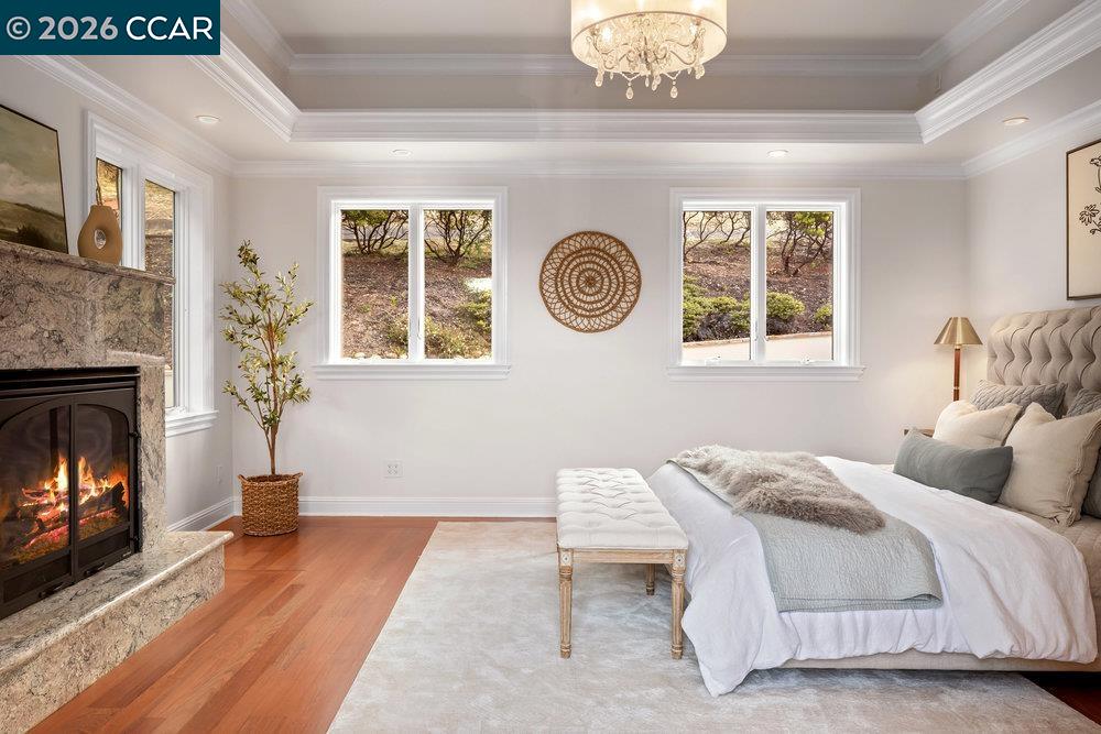 Detail Gallery Image 13 of 26 For 128 Oak Rd, Orinda,  CA 94563-3348 - 4 Beds | 4/1 Baths