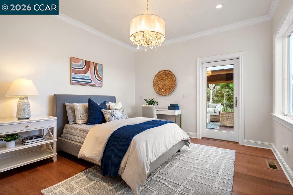 Detail Gallery Image 22 of 26 For 128 Oak Rd, Orinda,  CA 94563-3348 - 4 Beds | 4/1 Baths