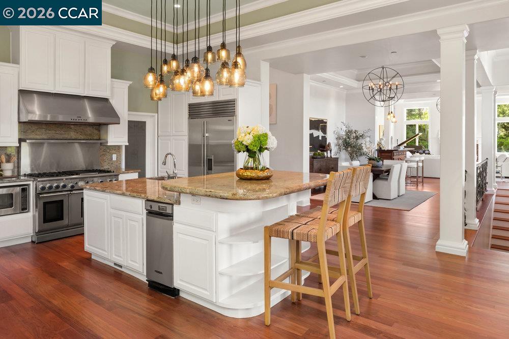 Detail Gallery Image 9 of 26 For 128 Oak Rd, Orinda,  CA 94563-3348 - 4 Beds | 4/1 Baths