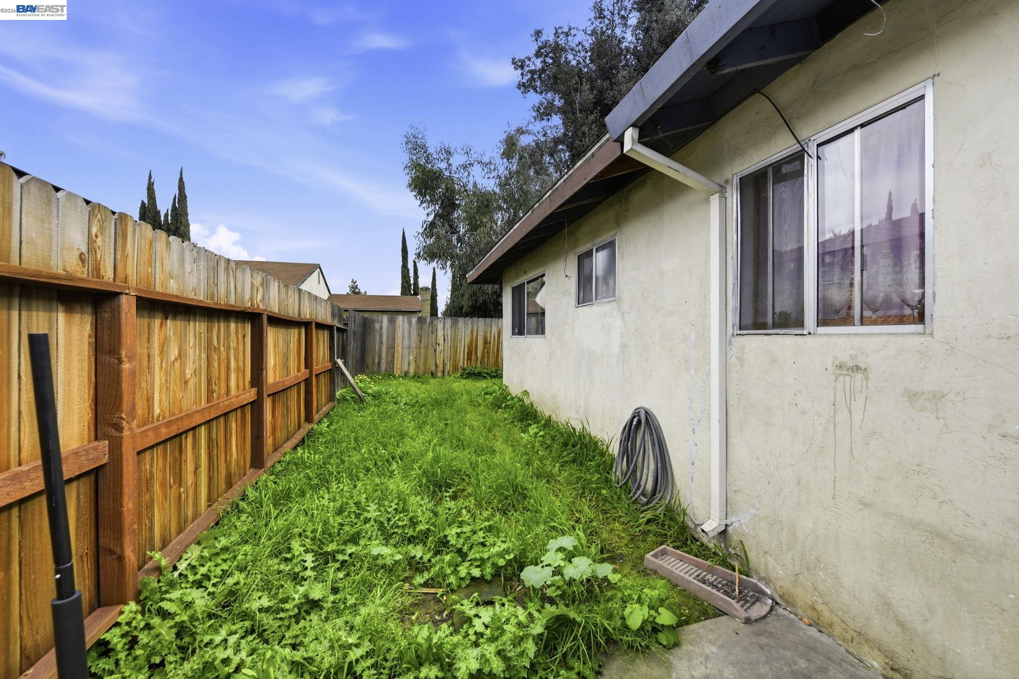 Detail Gallery Image 7 of 7 For 8120 Tam O Shanter Dr, Stockton,  CA 95210 - – Beds | – Baths