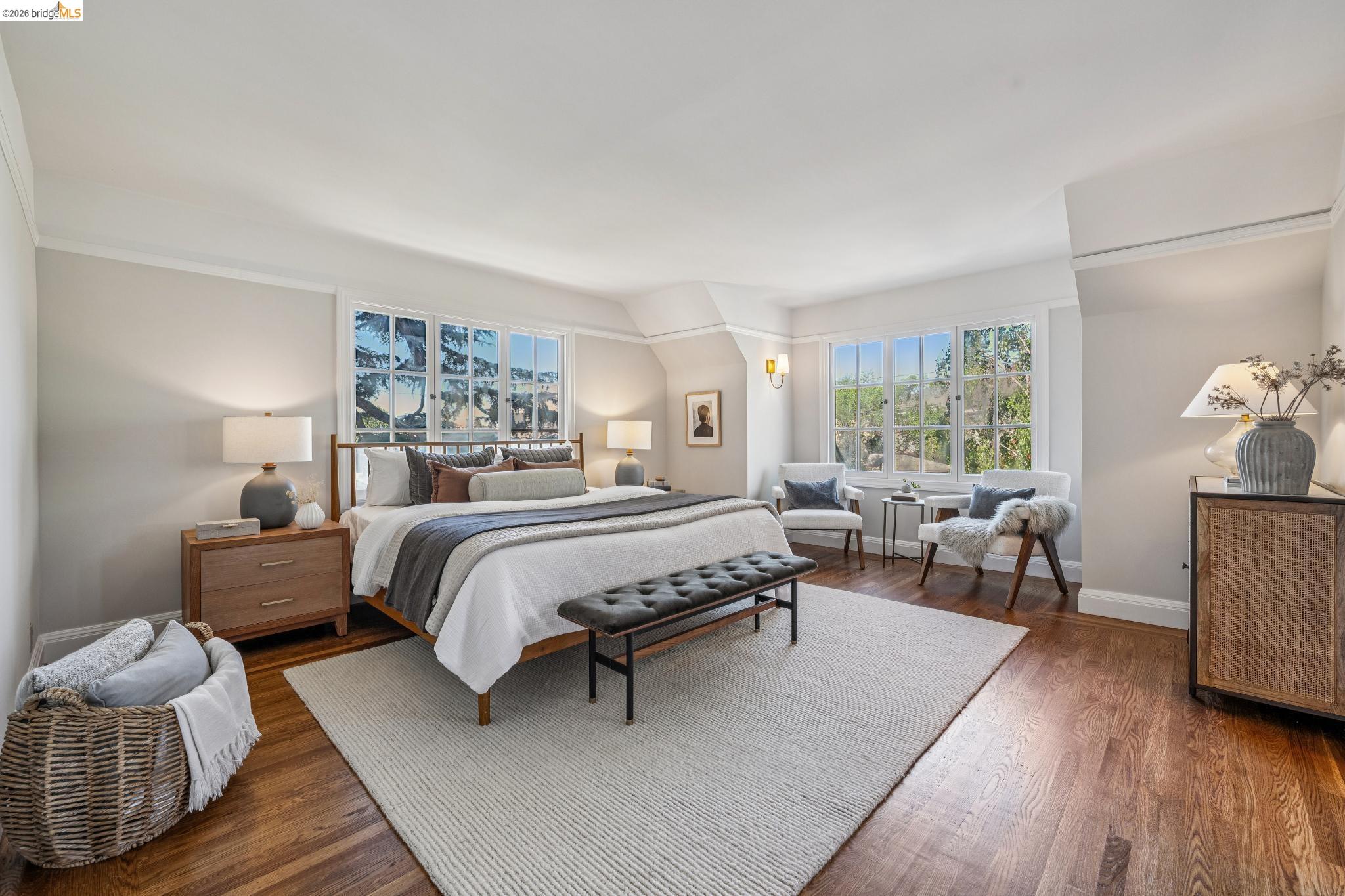 Detail Gallery Image 34 of 59 For 4201 Lakeshore Ave, Oakland,  CA 94610 - 4 Beds | 2/1 Baths