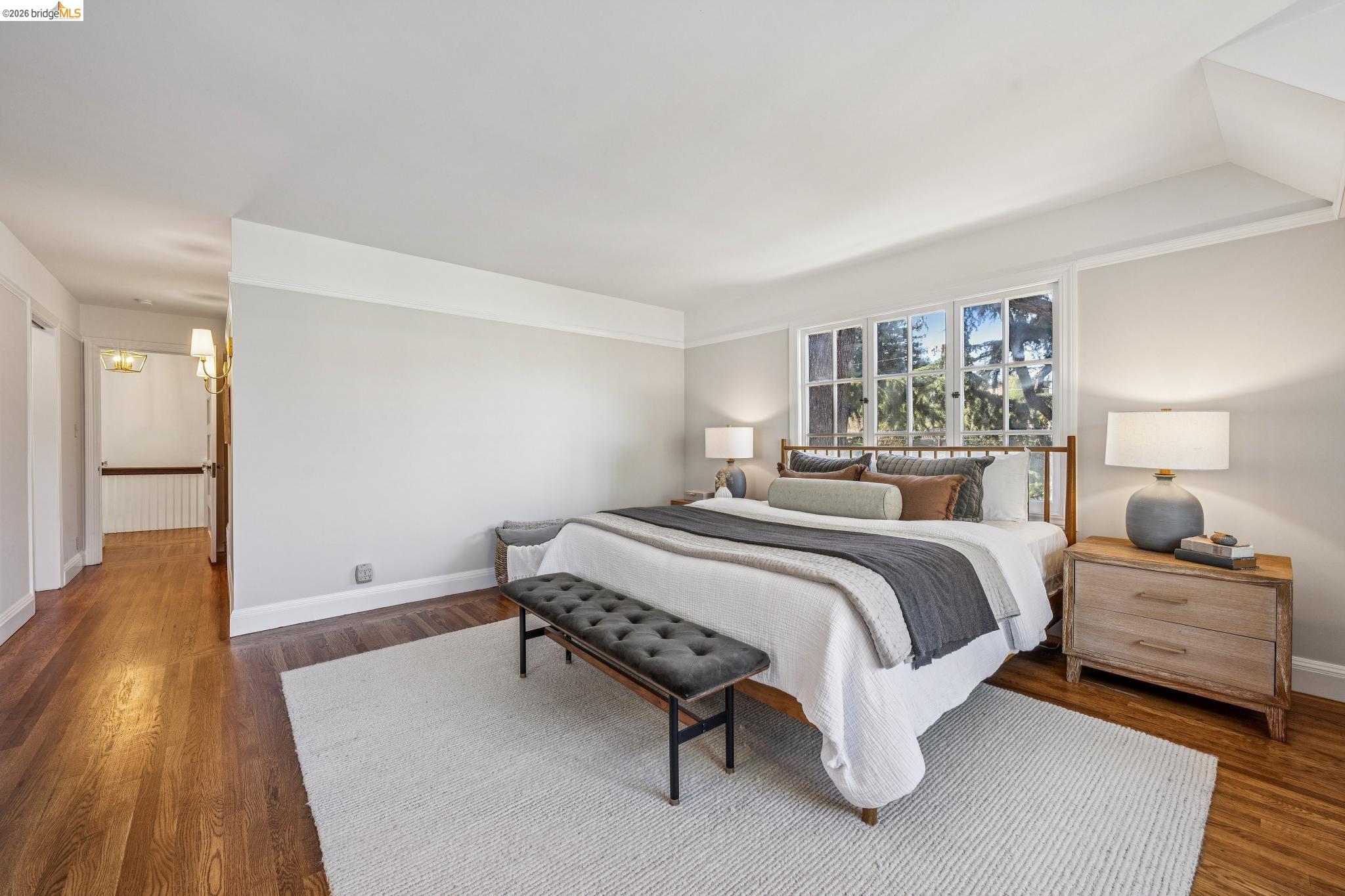 Detail Gallery Image 36 of 59 For 4201 Lakeshore Ave, Oakland,  CA 94610 - 4 Beds | 2/1 Baths