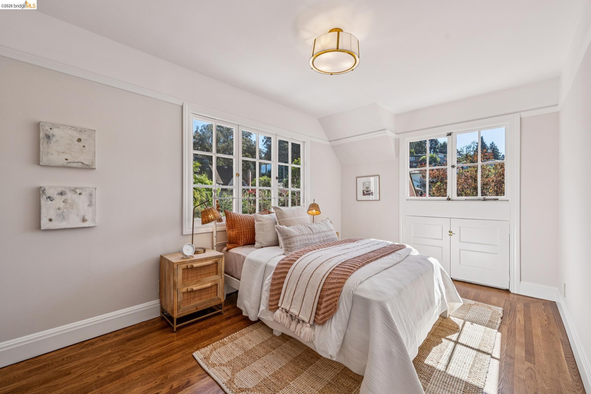 Detail Gallery Image 47 of 60 For 4201 Lakeshore Ave, Oakland,  CA 94610 - 4 Beds | 2/1 Baths