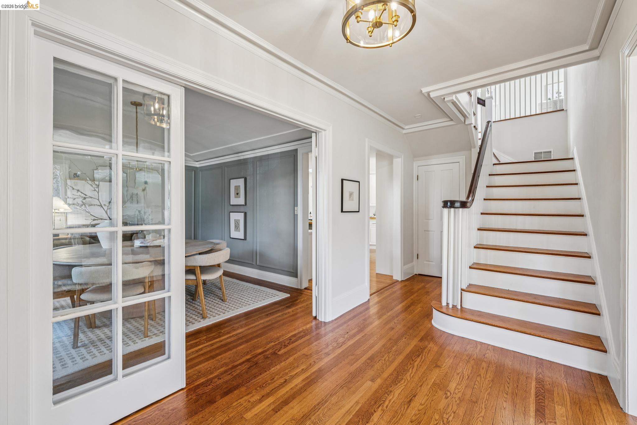 Detail Gallery Image 6 of 59 For 4201 Lakeshore Ave, Oakland,  CA 94610 - 4 Beds | 2/1 Baths