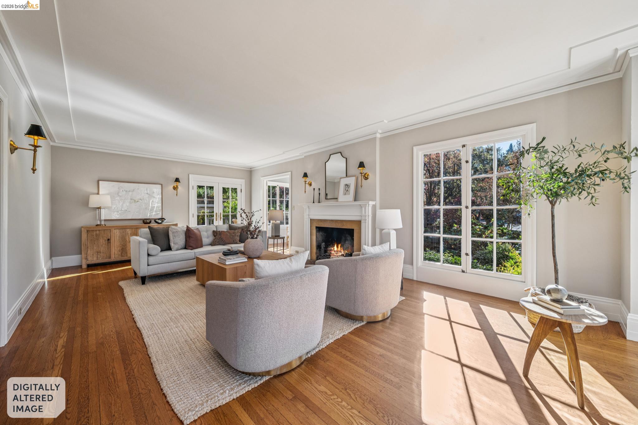 Detail Gallery Image 9 of 59 For 4201 Lakeshore Ave, Oakland,  CA 94610 - 4 Beds | 2/1 Baths