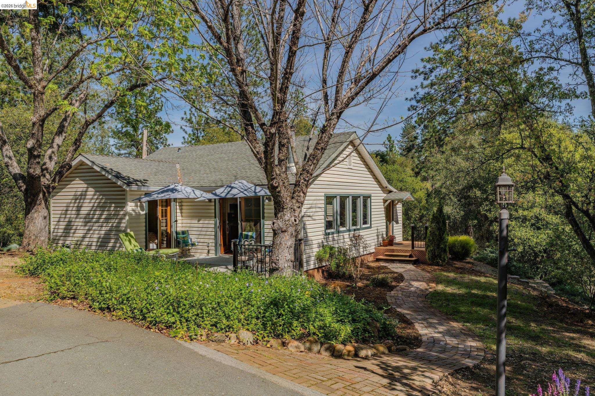 Detail Gallery Image 3 of 45 For 7035 Old Gulch Rd, Mountain Ranch,  CA 95246 - 2 Beds | 2 Baths