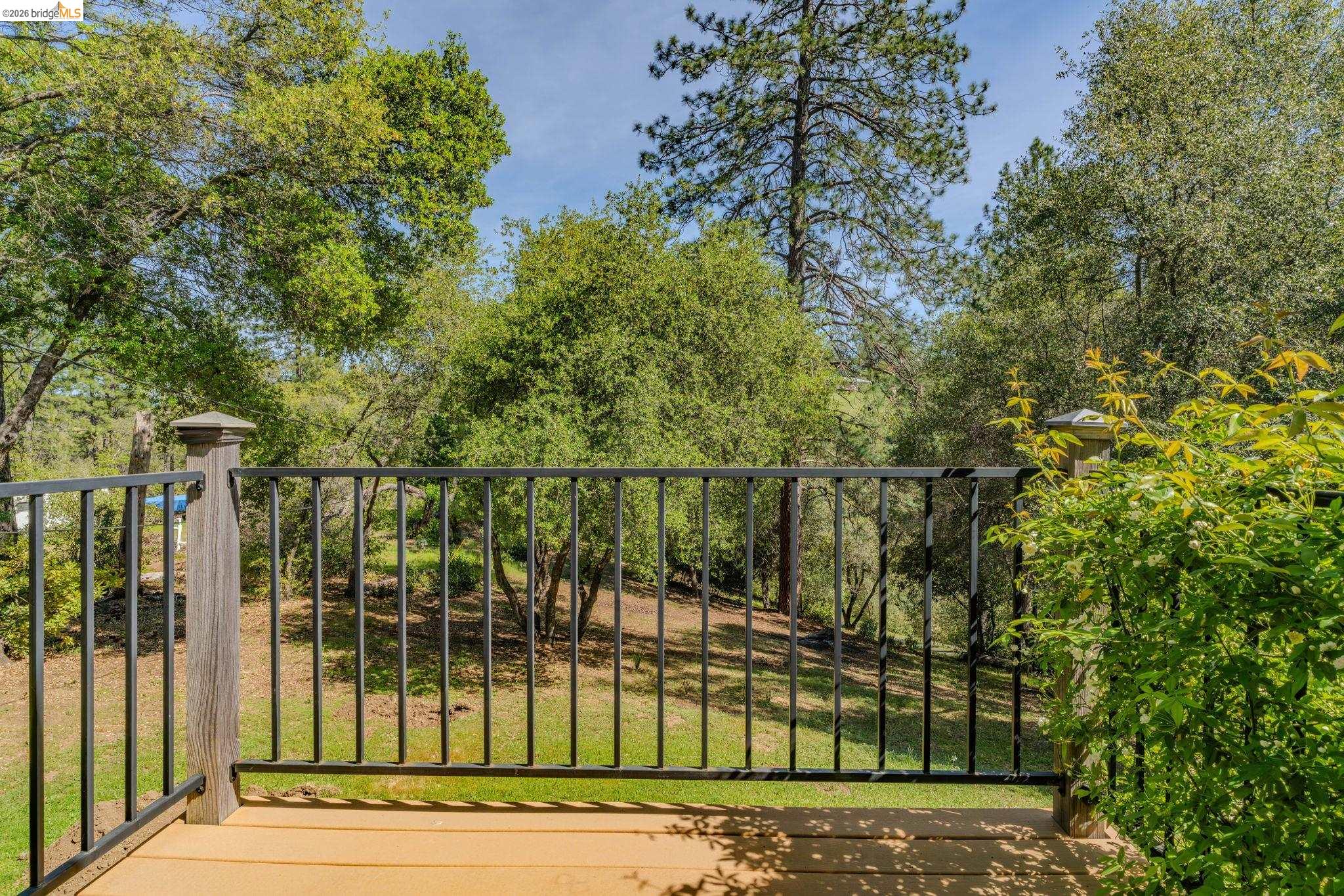 Detail Gallery Image 6 of 45 For 7035 Old Gulch Rd, Mountain Ranch,  CA 95246 - 2 Beds | 2 Baths