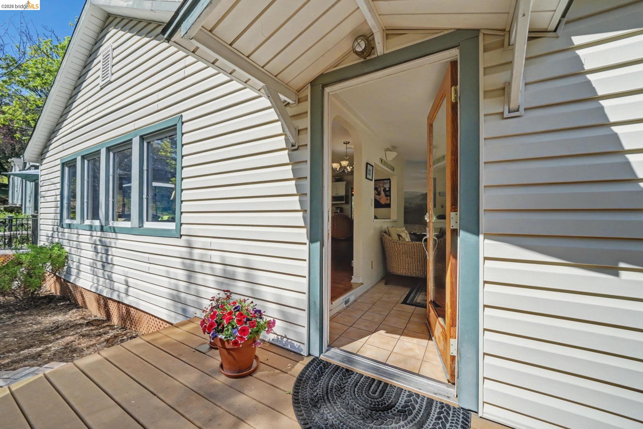 Detail Gallery Image 8 of 45 For 7035 Old Gulch Rd, Mountain Ranch,  CA 95246 - 2 Beds | 2 Baths