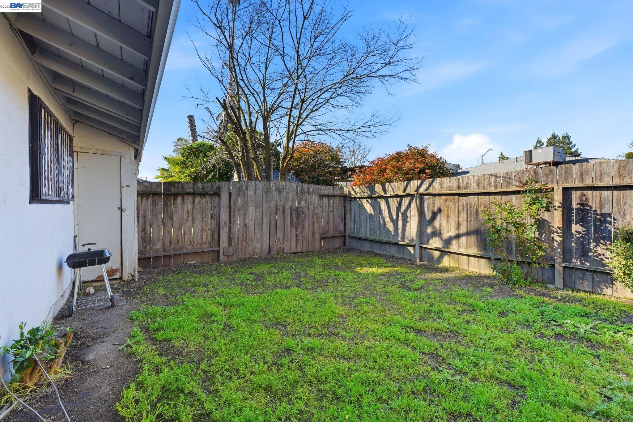 Detail Gallery Image 4 of 5 For 6215 Morgan Pl, Stockton,  CA 95219 - – Beds | – Baths