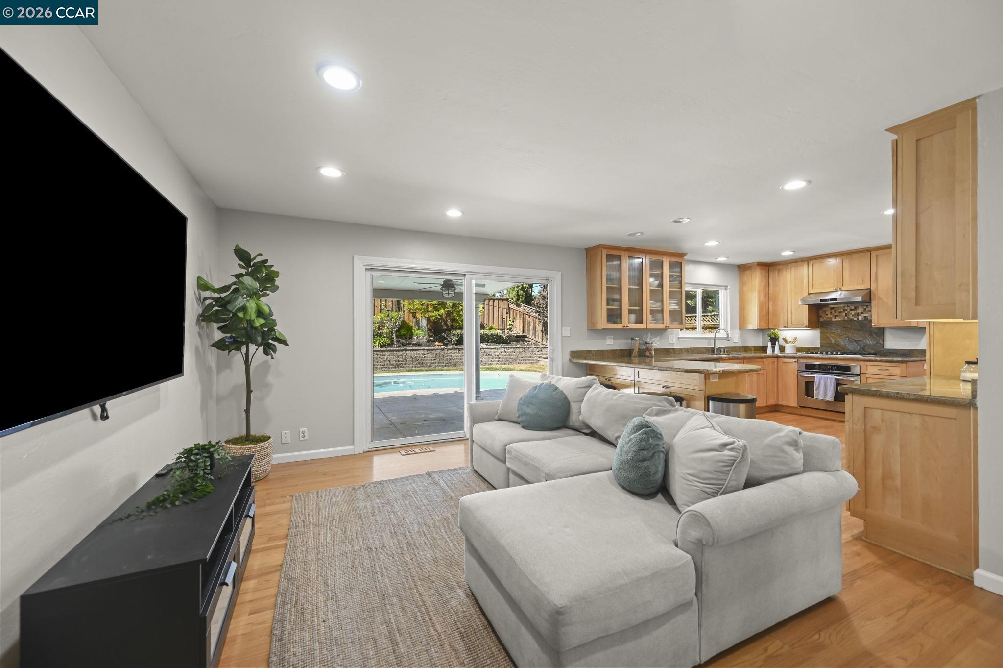 203 Virginia Cir, Martinez, CA, 94553