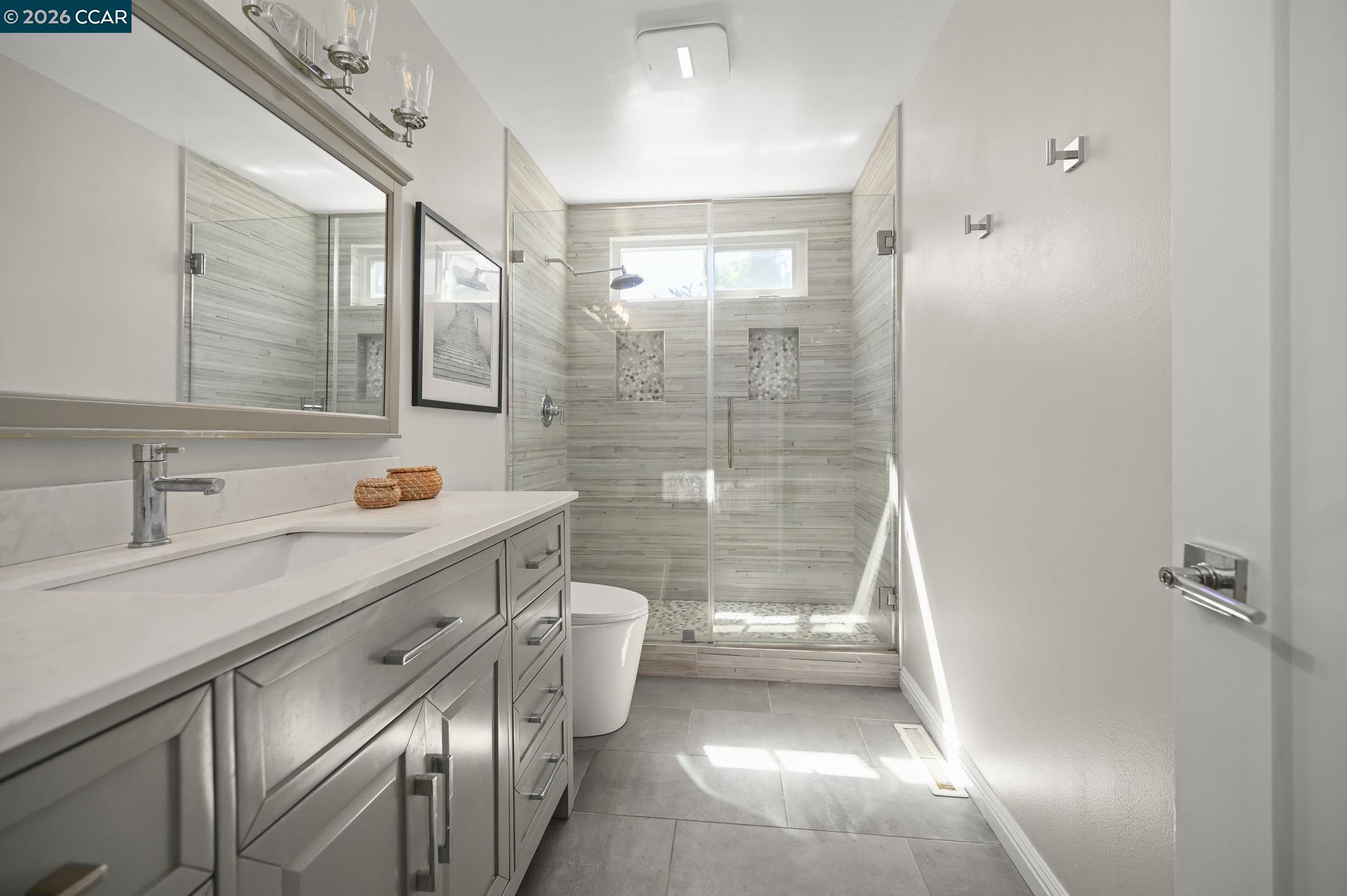 Detail Gallery Image 17 of 31 For 203 Virginia Cir, Martinez,  CA 94553 - 4 Beds | 2 Baths