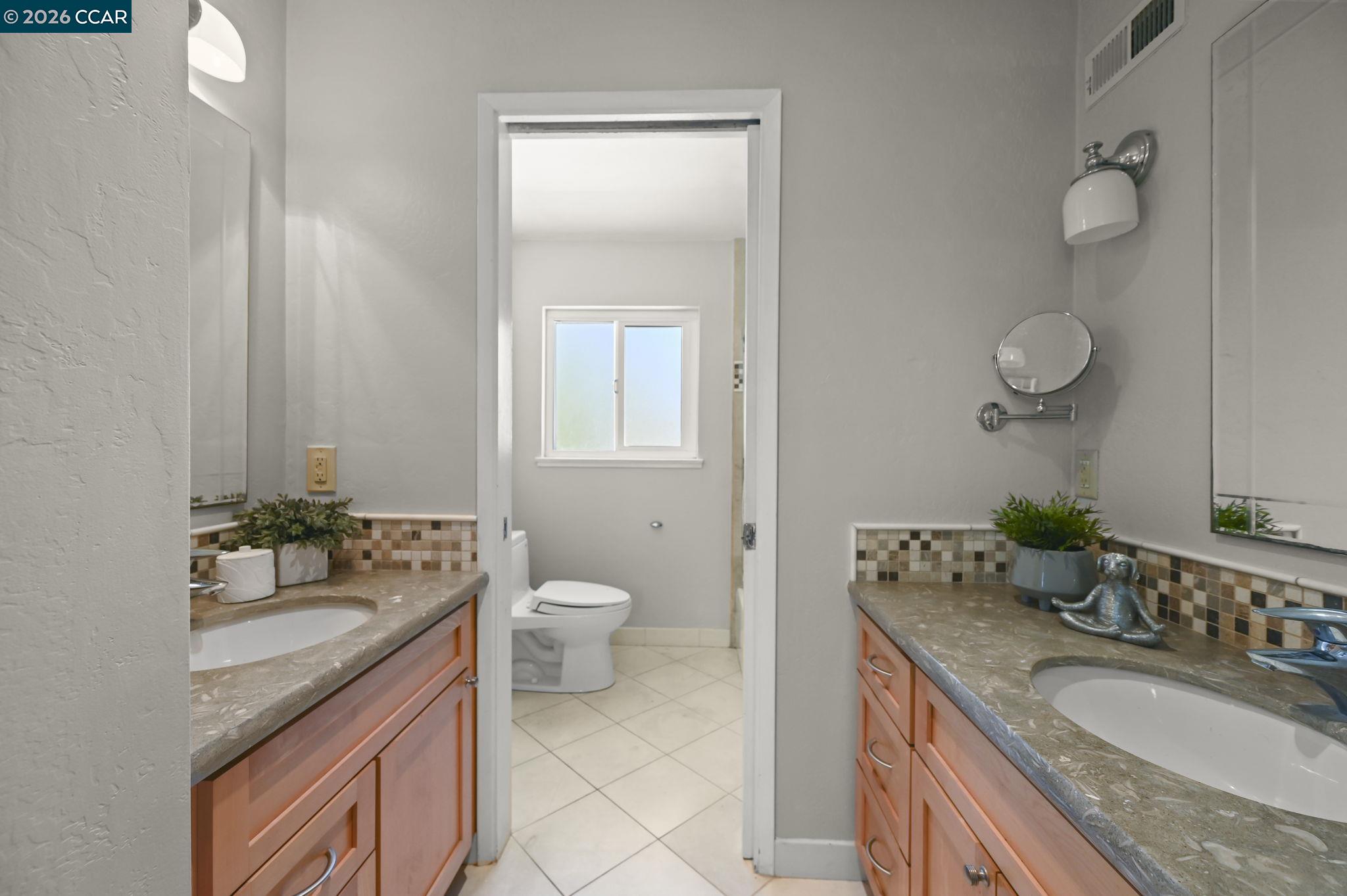 Detail Gallery Image 21 of 31 For 203 Virginia Cir, Martinez,  CA 94553 - 4 Beds | 2 Baths