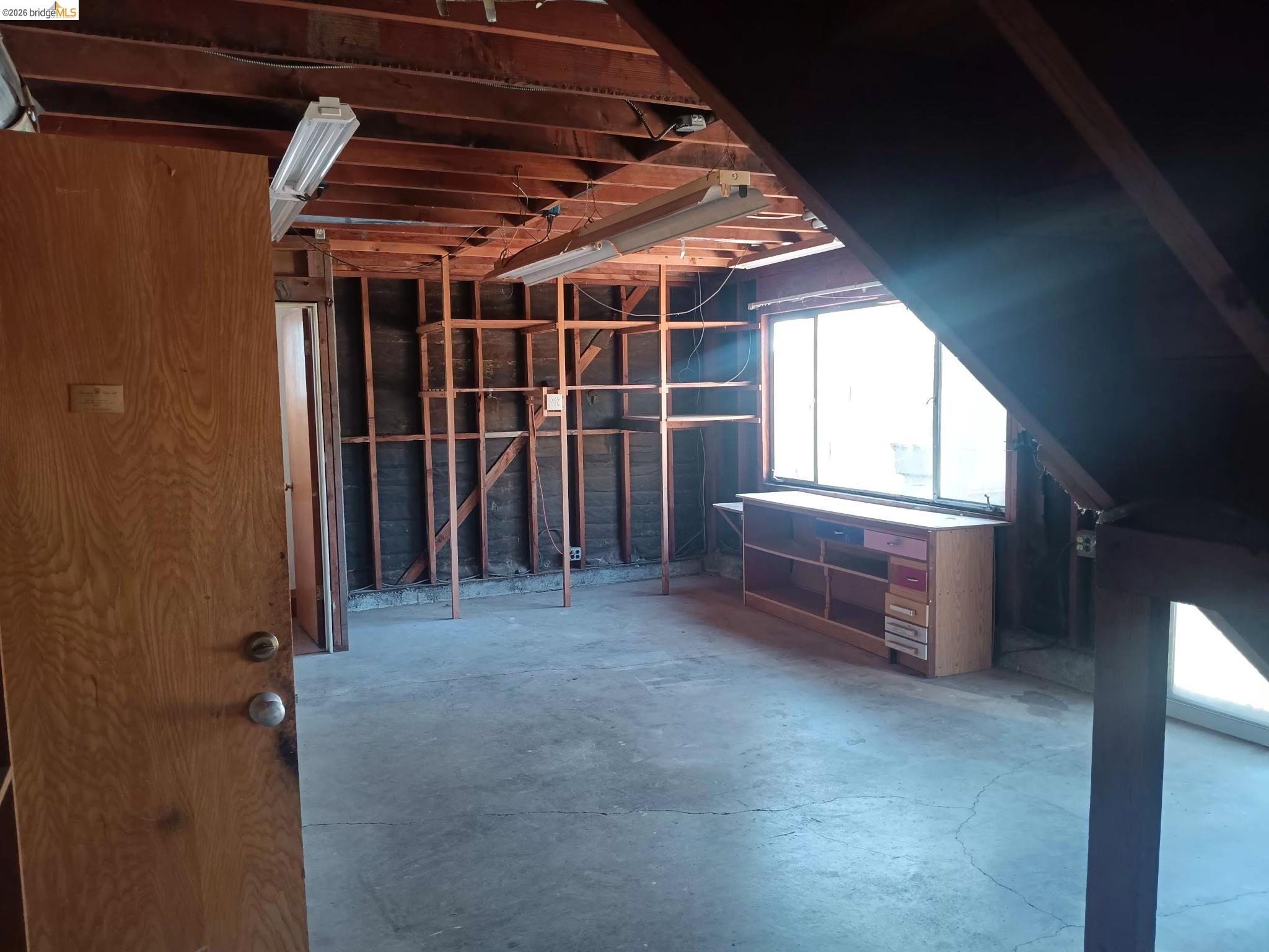 Detail Gallery Image 11 of 22 For 2843 Jennifer Dr, Castro Valley,  CA 94546 - 4 Beds | 2/1 Baths