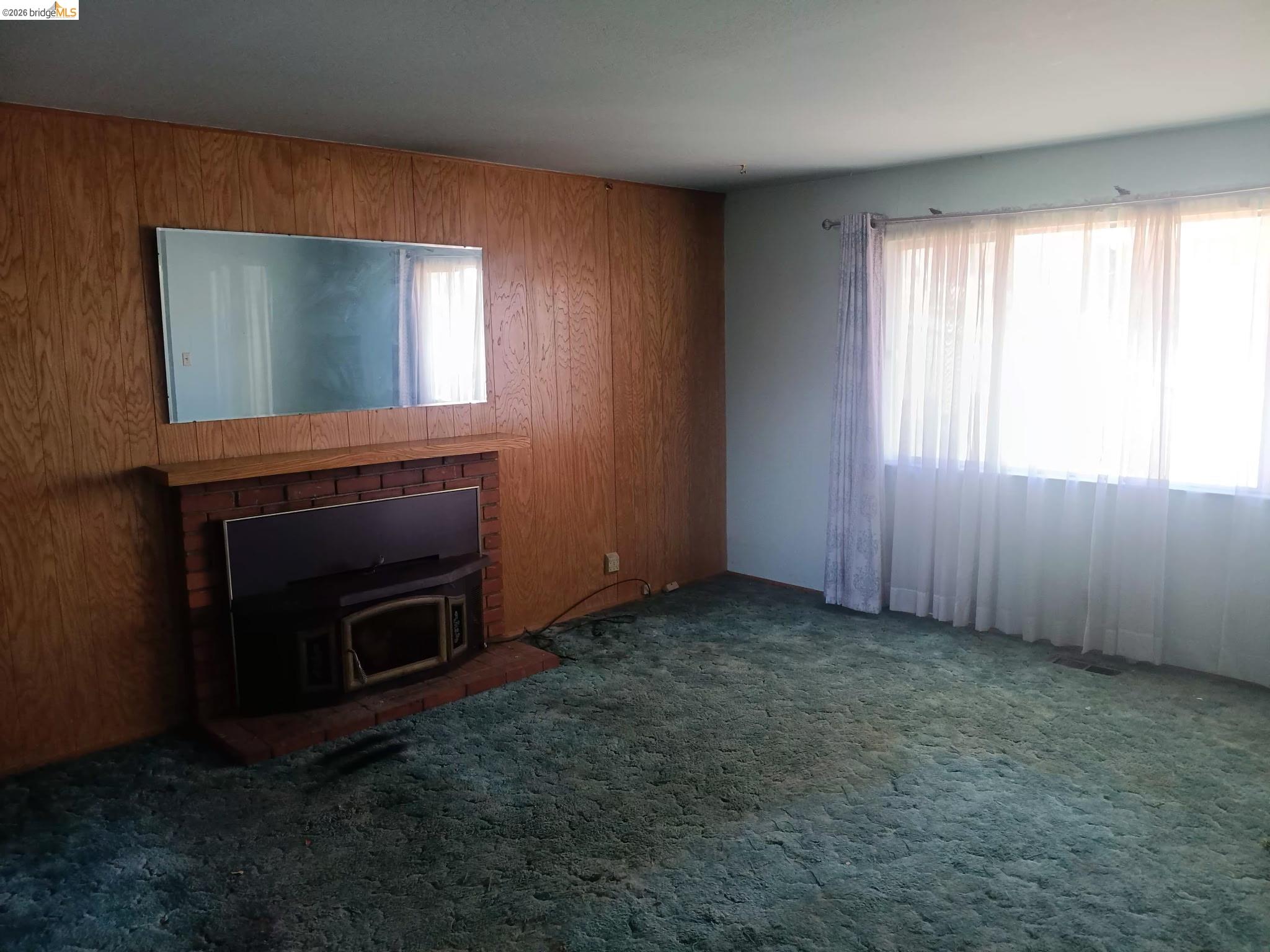 Detail Gallery Image 13 of 22 For 2843 Jennifer Dr, Castro Valley,  CA 94546 - 4 Beds | 2/1 Baths