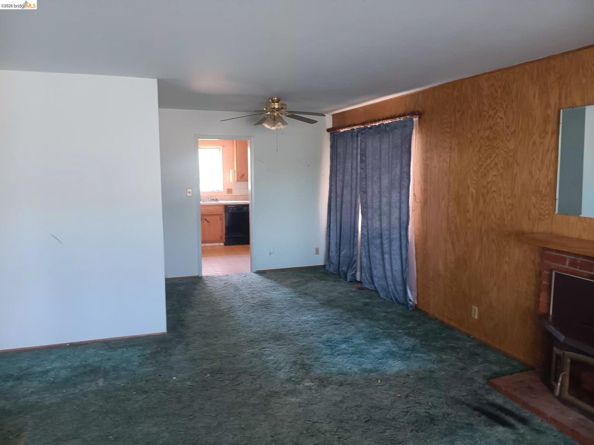 Detail Gallery Image 14 of 22 For 2843 Jennifer Dr, Castro Valley,  CA 94546 - 4 Beds | 2/1 Baths