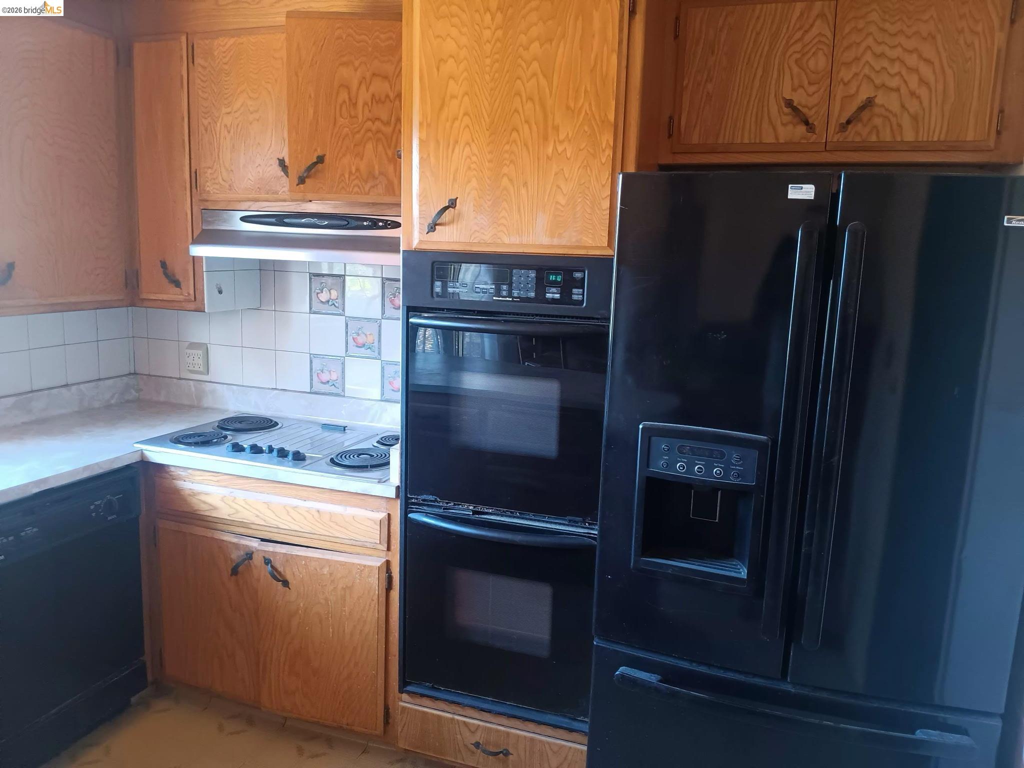 Detail Gallery Image 16 of 22 For 2843 Jennifer Dr, Castro Valley,  CA 94546 - 4 Beds | 2/1 Baths