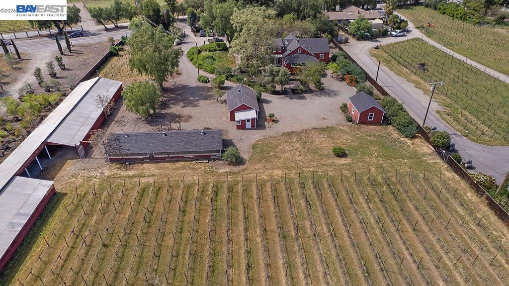 Detail Gallery Image 2 of 59 For 1972 S Livermore Ave, Livermore,  CA 94550 - 5 Beds | 2 Baths