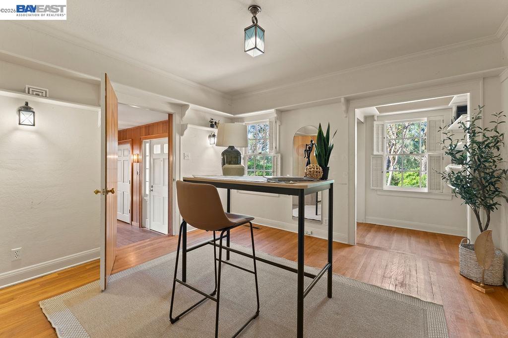 Detail Gallery Image 18 of 59 For 1972 S Livermore Ave, Livermore,  CA 94550 - 5 Beds | 2 Baths