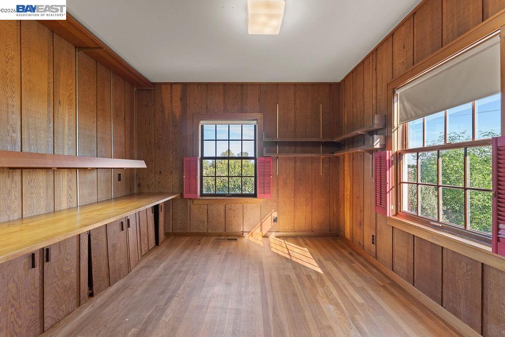 Detail Gallery Image 22 of 59 For 1972 S Livermore Ave, Livermore,  CA 94550 - 5 Beds | 2 Baths