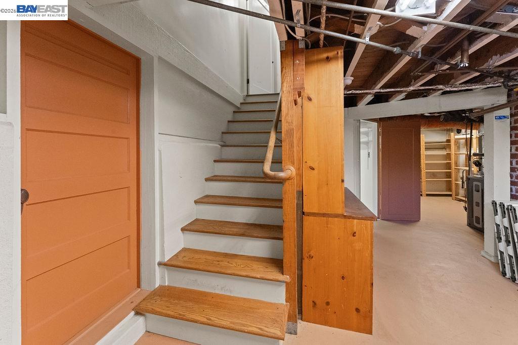 Detail Gallery Image 27 of 59 For 1972 S Livermore Ave, Livermore,  CA 94550 - 5 Beds | 2 Baths