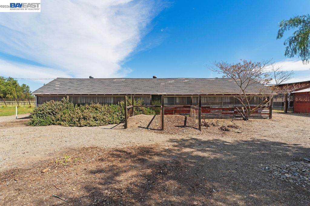 Detail Gallery Image 39 of 59 For 1972 S Livermore Ave, Livermore,  CA 94550 - 5 Beds | 2 Baths