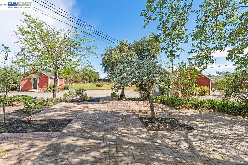 Detail Gallery Image 45 of 59 For 1972 S Livermore Ave, Livermore,  CA 94550 - 5 Beds | 2 Baths