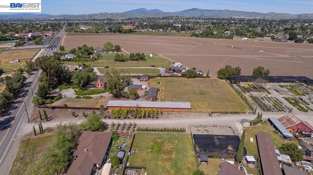 Detail Gallery Image 55 of 59 For 1972 S Livermore Ave, Livermore,  CA 94550 - 5 Beds | 2 Baths