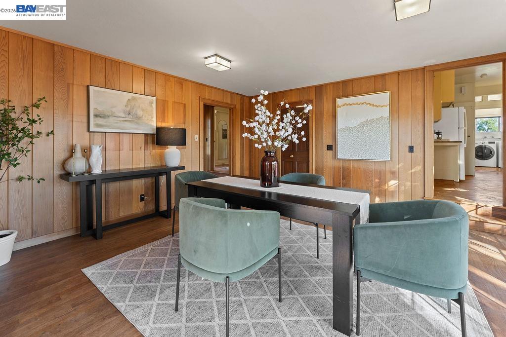 Detail Gallery Image 9 of 59 For 1972 S Livermore Ave, Livermore,  CA 94550 - 5 Beds | 2 Baths