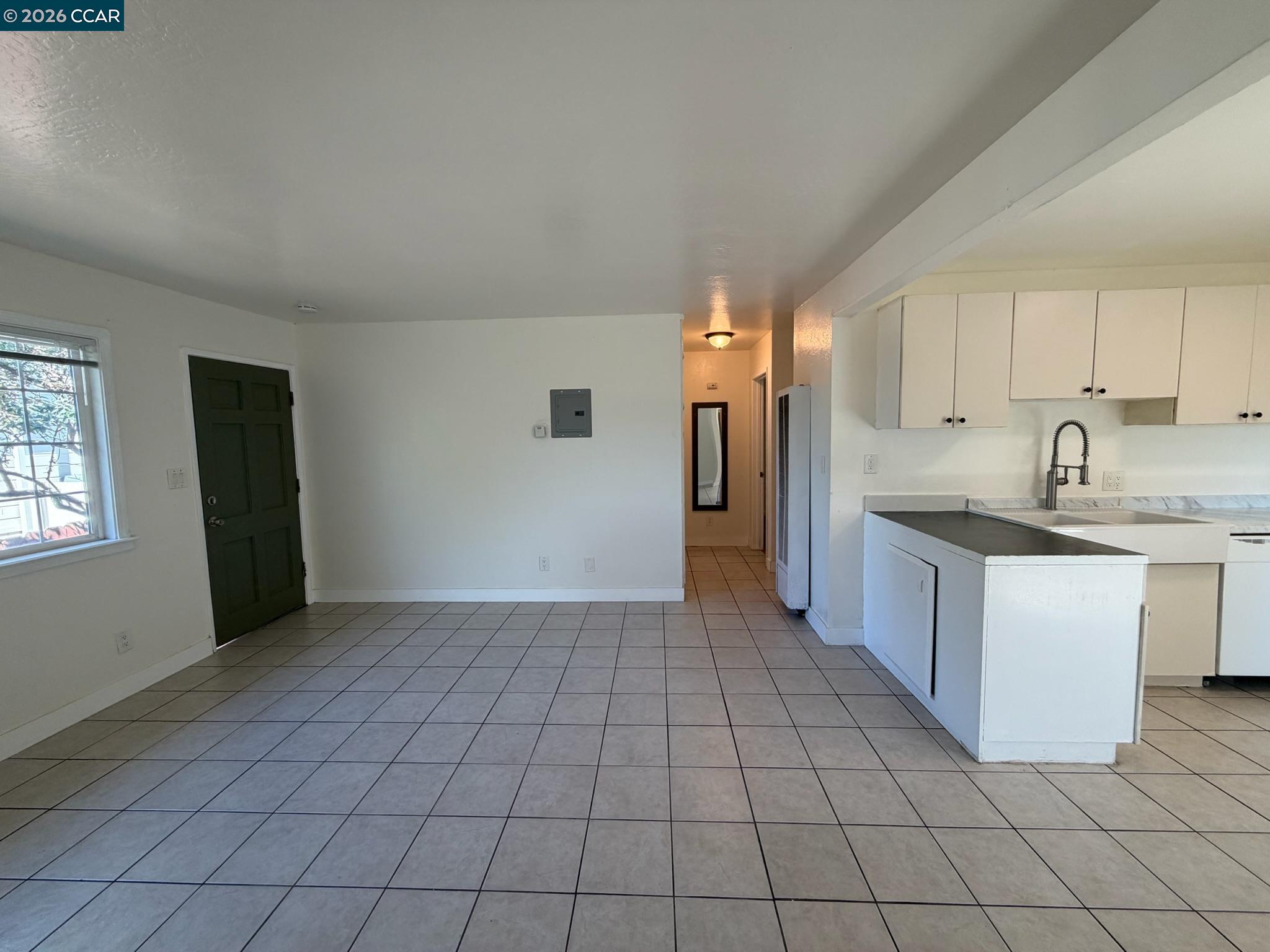 Detail Gallery Image 4 of 20 For 729 Pennsylvania St, Vallejo,  CA 94590 - 2 Beds | 1 Baths